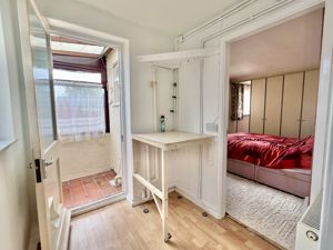 Photo 11- click for photo gallery